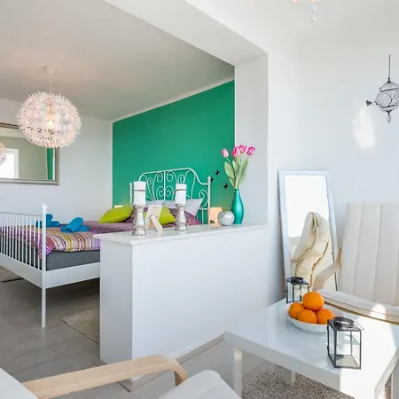 Butterfly - One Bedroom With Sea View
